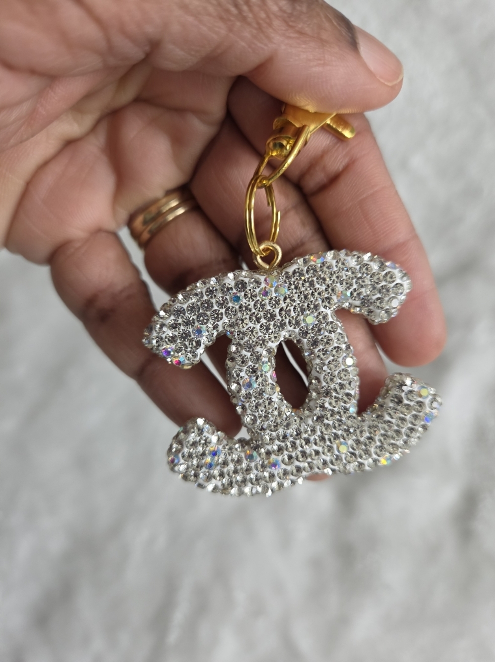 Rhinestone Luxury CC Logo Interlock Keychain - Silver Bag Charm with Gold Clip - Picture 5 of 5